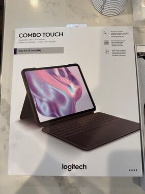 Logitech iPad Pro 13 inch keyboard case